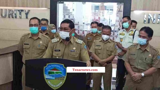 Wali Kota ditahan KPK karena kasus dugaan suap, Wakil Wali Kota Tasikmalaya, H. Muhammad Yusuf, menegaskan bahwa roda pemerintahan Kota Tasikmalaya, Jawa Barat, akan terus berjalan